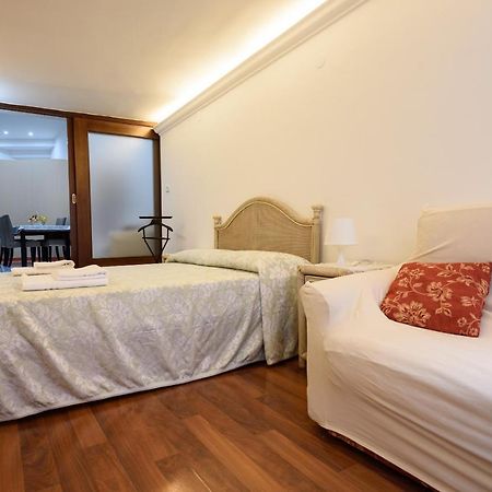Via Avvocata 25 Apartment Napoli Exterior foto